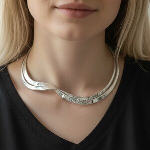 STUNNING VINTAGE STERLING SILVER SIGNED MODERN CHOKER